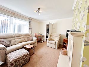 Lounge- click for photo gallery